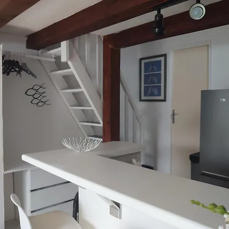 5 Min From The Sea Appartement *